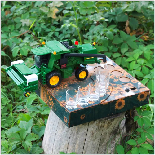 Наливатор Комбайн John Deere на 4, 5, 6 чарок (версія 3)