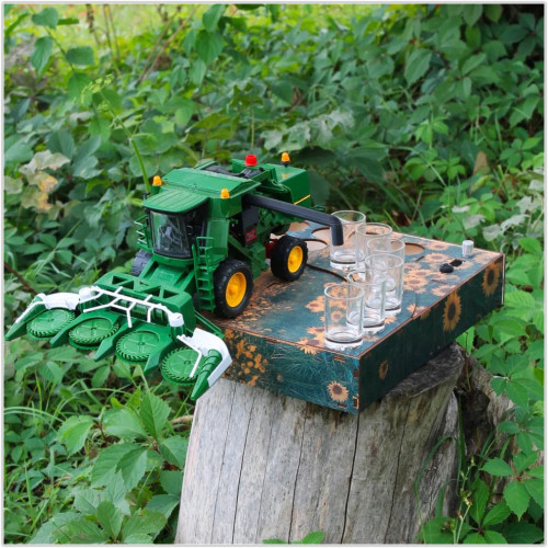Наливатор Комбайн John Deere на 4, 5, 6 чарок (версія 2)